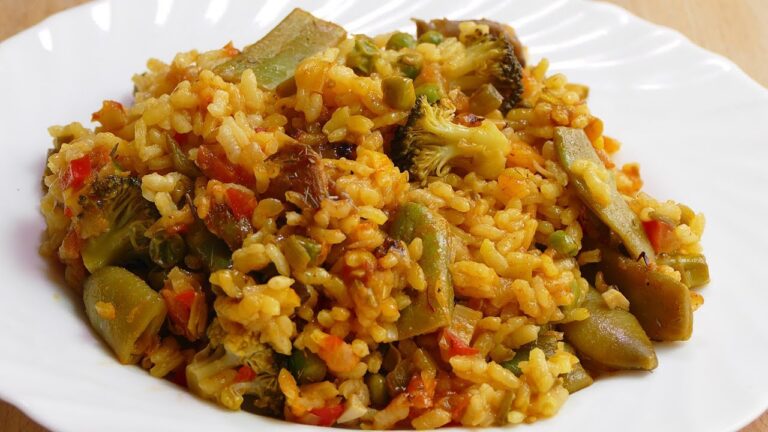 Receta andaluza de arroz con carne, plato emblemático de España