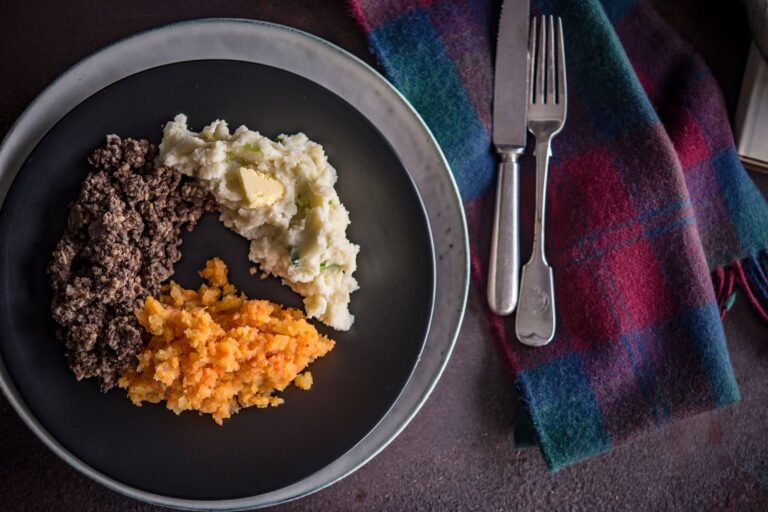 ¡Un viaje culinario a Escocia! descubre la comida típica escocesa